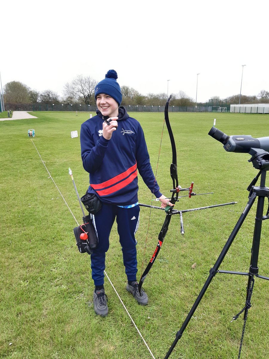 abromleyarcher's tweet photo. Back at my happy place...
@worldarchery @archerygb @Manor_School @TeamSportsAid @Dave_MXXX @PodiumPlus_BS @ZeArcheryShop https://t.co/rcV4GI5lPe