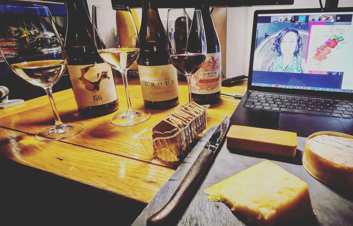 Bocaramon's tweet photo. Super @drinktalkin 🍇🇵🇹 Portuguese wine tasting 
🍷WOTN: Herdade Dos Grous @herdadedosgrous 2️⃣0️⃣1️⃣9️⃣ Reserva - discovered a new 🍇 Antão Vaz. Lovely rich leesy wine, intense lemon and white peaches. Good minerality and well balanced. From @akeandhumphris https://t.co/ER8QUx2z3N