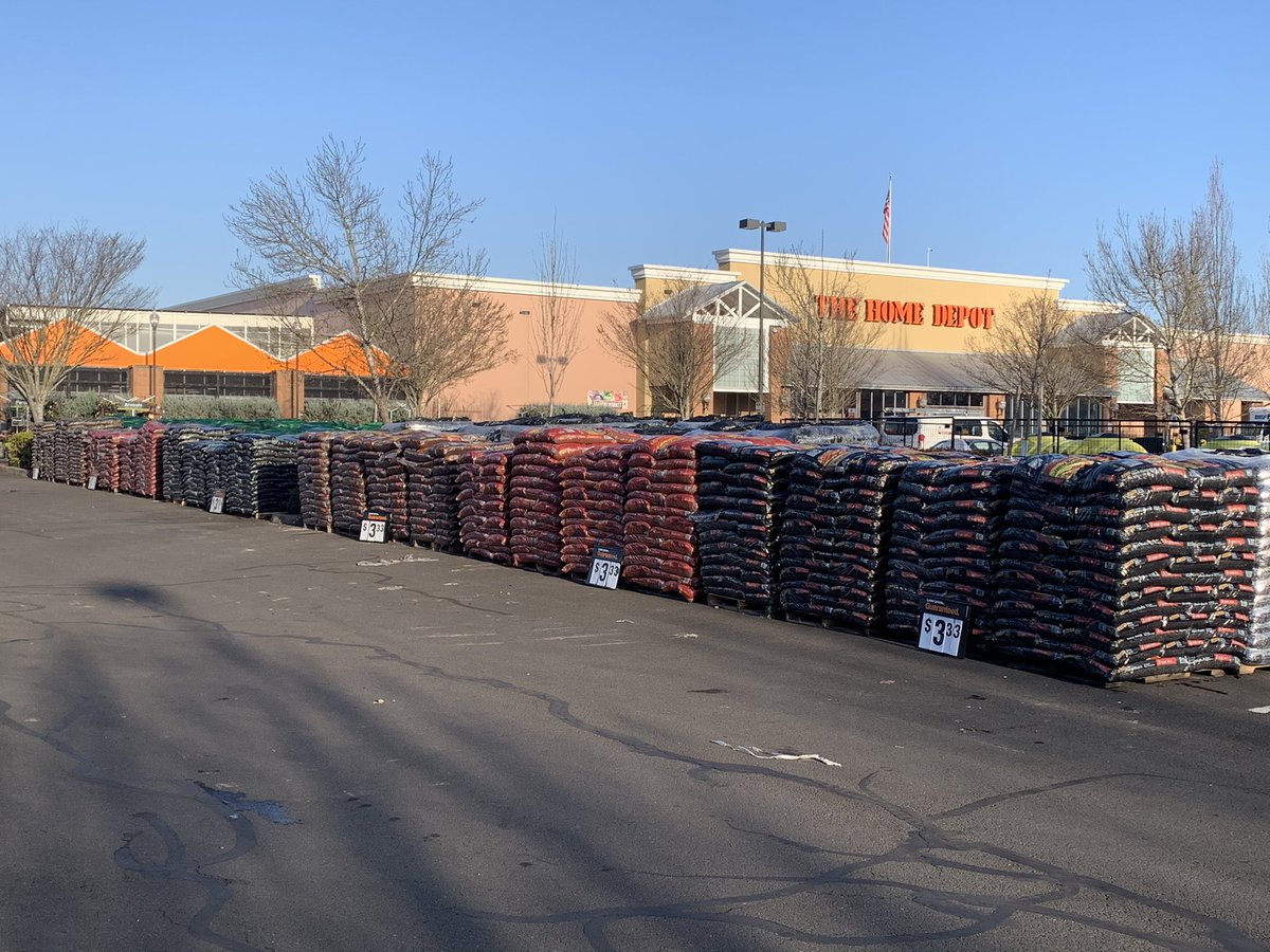 West Eugene 4028 weekend ready with 96 pallets of bark ready to go!