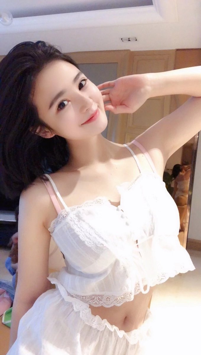 日常敷衍♠️

#媚黑 #鸡巴套子 #反差婊 #肉便器 #吞精 #羞辱 #骚货 #婊子 #母猪 #校妓 #贱货 #公交车 #堕落 #校鸡 #性瘾  #辱骂 #反差  #变态 #投稿 ＃bbc https://t.co/nZnr8SqMrW