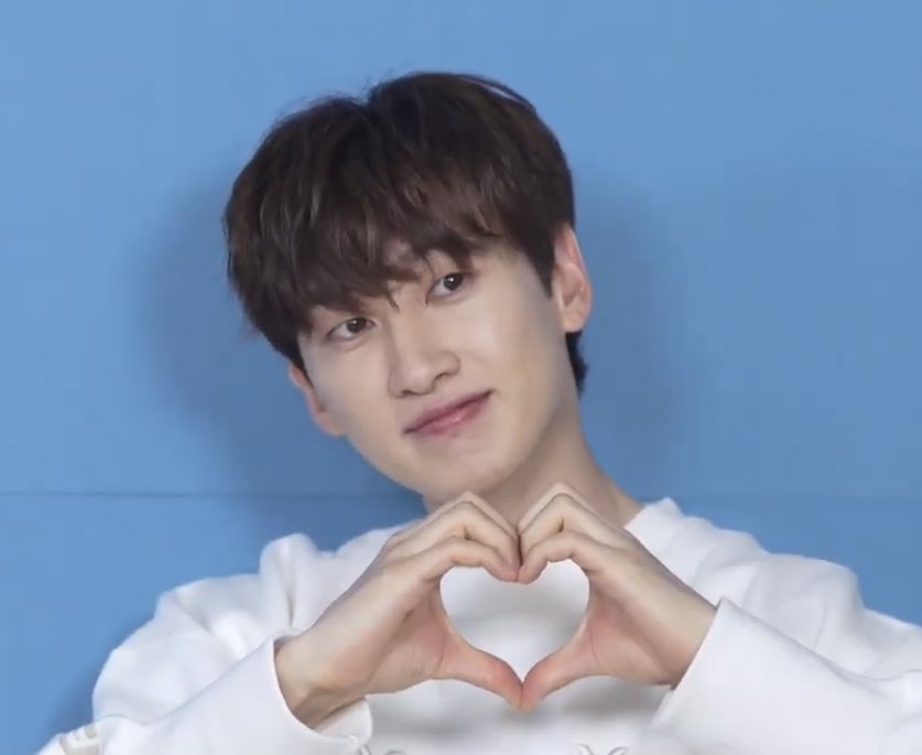 まな S Tweet ウニョク 誕生日おめでとう いつも可愛くて カッコよくて 面白くて 優しくて とにかく全てが最高なウニョクが大好き これからも身体に気をつけて楽しく 笑顔で活動して下さい 応援してます Superjunior ウニョク 은혁 Allrisesilver まな S Tweet ウニョク 誕生日おめでとう いつも可愛くて カッコよくて 面白くて 優しくて とにかく全てが最高なウニョクが大好き これからも身体に気をつけて楽しく 笑顔で活動して下さい 応援してます Superjunior ウニョク 은혁 Allrisesilver