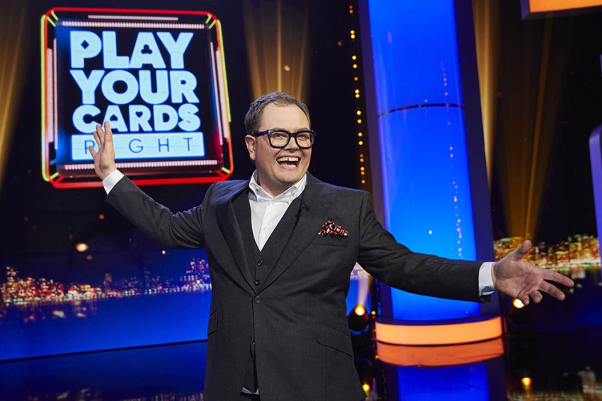 PremierMedics's tweet photo. Tonight's the night!! 👍 Alan Carr is hosting Play Your Cards Right on his Epic Game Show on ITV at 8.35pm- Don't miss it. Our Paramedics and Covid Supervisors are thoroughly enjoying working with the amazing production team and of course Alan! https://t.co/g3NGfJ3S1r