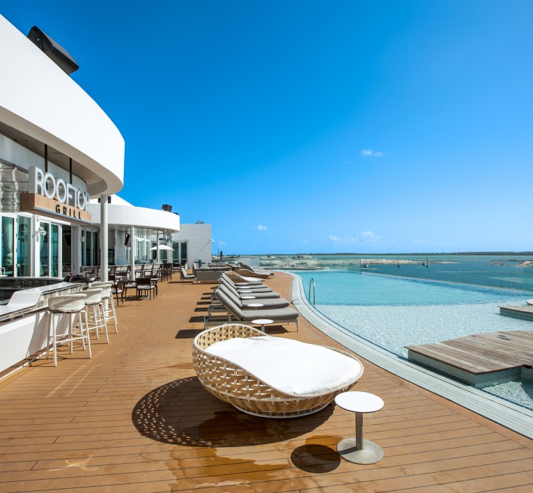 Looking for that Luxury 5 star hotel? @RWBimini has all that to offer and more, Book your trip today! Visit: fal.cn/3etcD