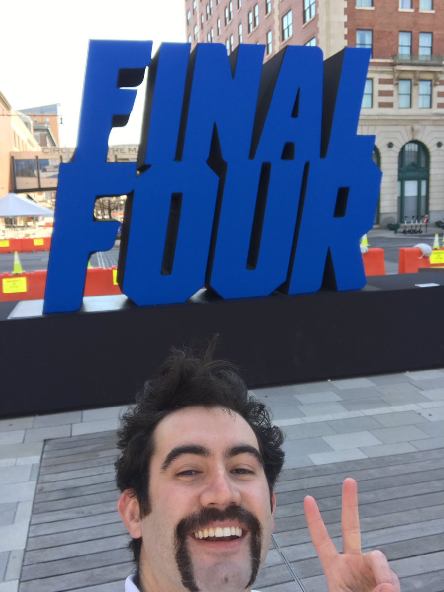 _reillydroach's tweet image. Where my Zags at in Indy?!??