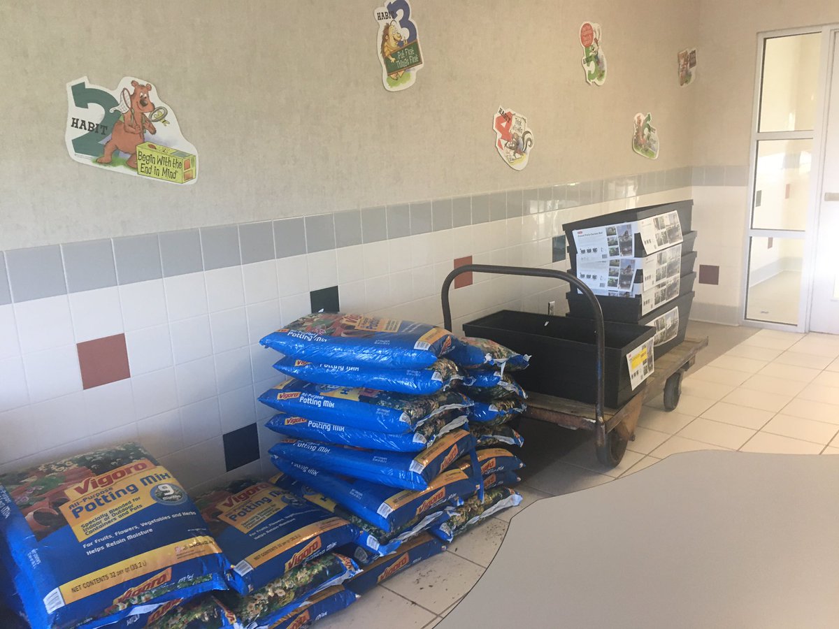 The “Gardening for All” Grant has arrived!! I’m so ready to get this show on the road!! Vegetables 🌶 🌽🍅<a href="/PeeteTylerISD/">Peete Elementary</a> <a href="/ChapaTISD/">Cassandra Chapa</a> <a href="/TISDFoundation/">Tyler ISD Foundation</a>