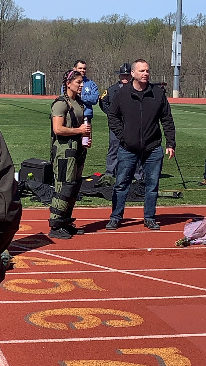 She ran the bombsuit mile and broke the record. Way to go Katie. #goarmyeod #winningmatters #goordnance @EODCSM @ChiefofOrdnance @EodCmdtUSArmy @OrdnanceCSM