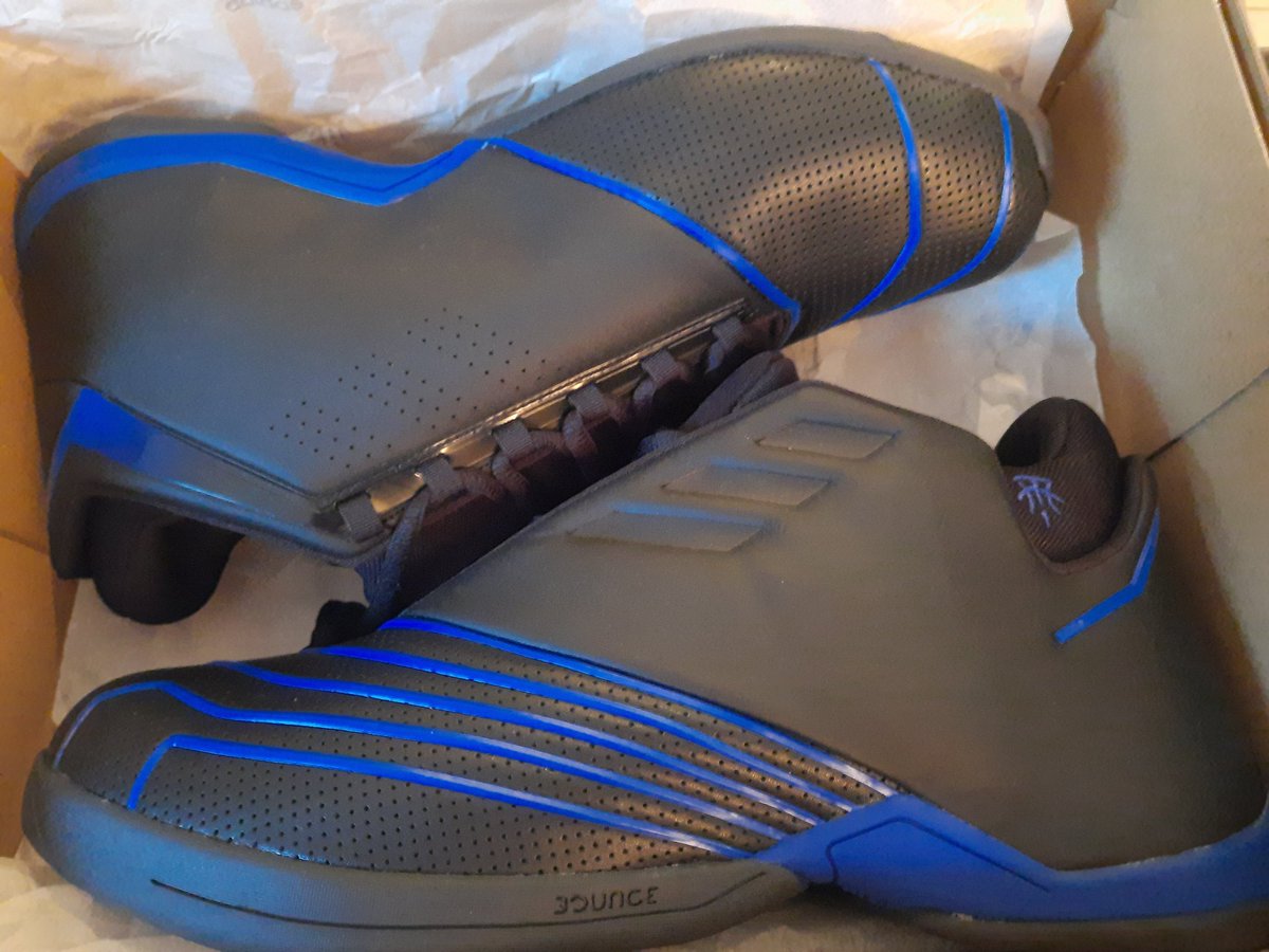 SteedDesigns's tweet photo. 🔥 finally got em 20 years later! 😍
#TMac2 https://t.co/ppZ0cwWCOu