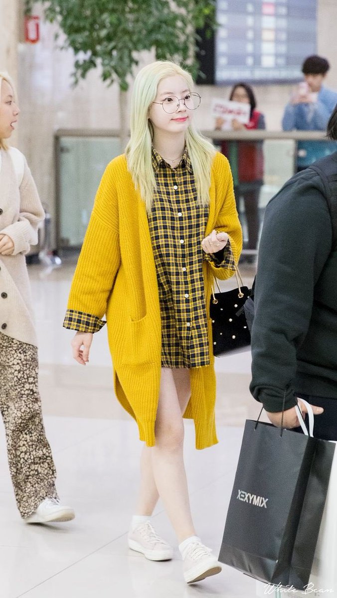 Dahyun Pics Dahyun S Airport Fashion Hits Totally Different