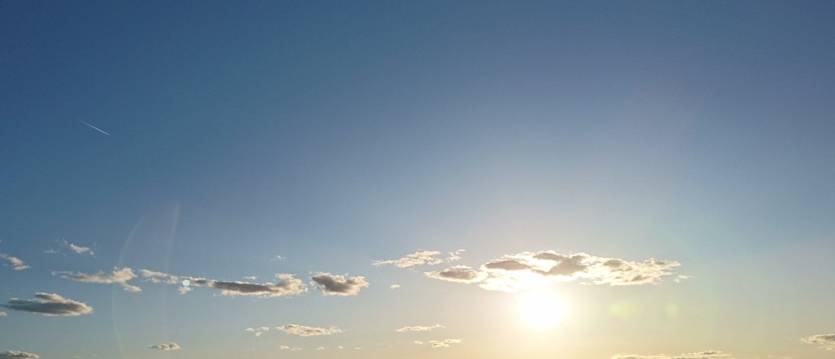 lesenimdunkeln's tweet image. #cloudcontent