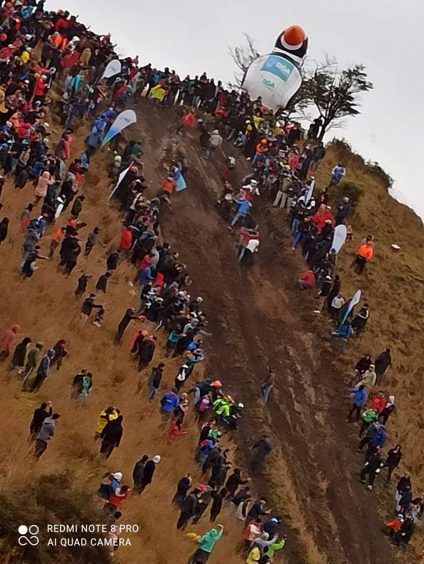 patagoniaracing's tweet photo. La imagen que pone en jaque la realización de la segunda etapa de la Vuelta a Tierra del Fuego #vtdf https://t.co/OTpNyT1W8G