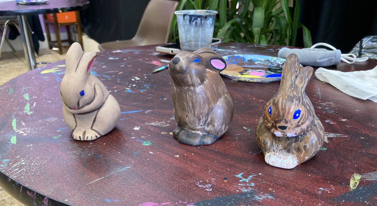 ArtistJessi's tweet image. Painting ceramics