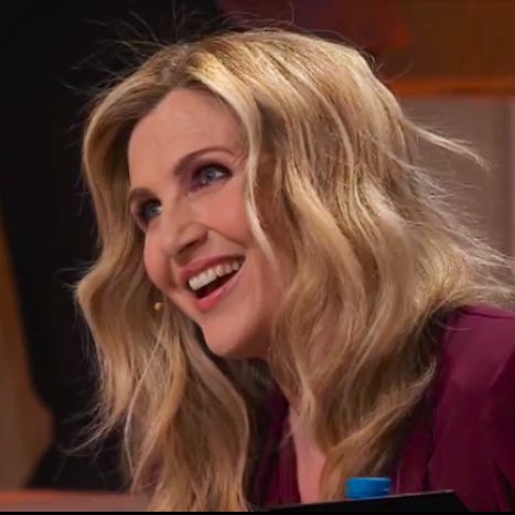 flowyrus's tweet photo. in un mondo di                           siate 
cuccarini                                  celentano 

#Amici20 https://t.co/pABT0bDm2c