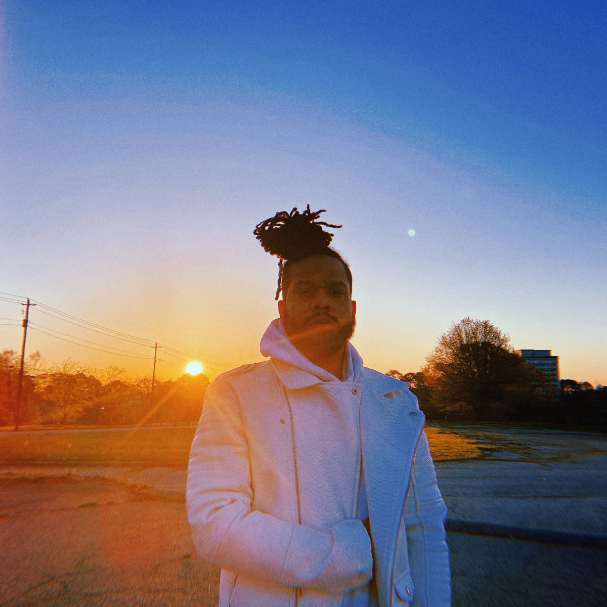 DAYSHAWNx tweet media