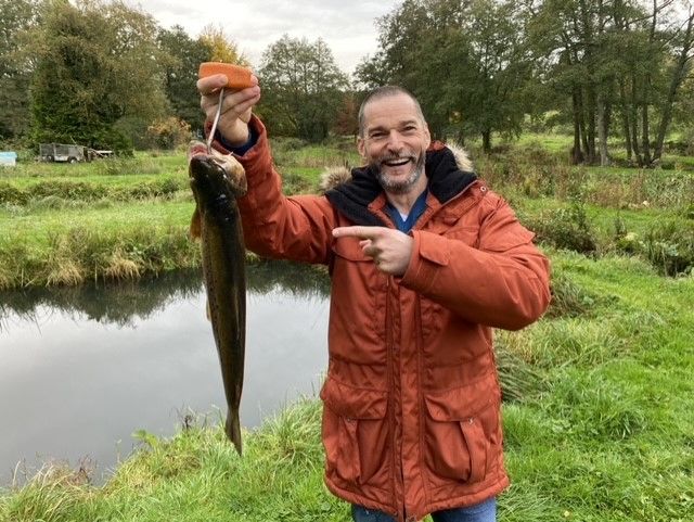 Outline_TV's tweet photo. ๐๐๐@fredsirieix1 and @Chris_Bavin explore some of the best fresh seasonal produce in New Forest ๐ณ #remarkableplacestoeat #NewForest Tuesday 6th April at 8pm on @bbctwo .
.
.
.
.
#food #foodie #veg #fredsirieix #chrisbavin #travel #foodiesofinstagram #foodblogger https://t.co/CFwpJJhiEh
