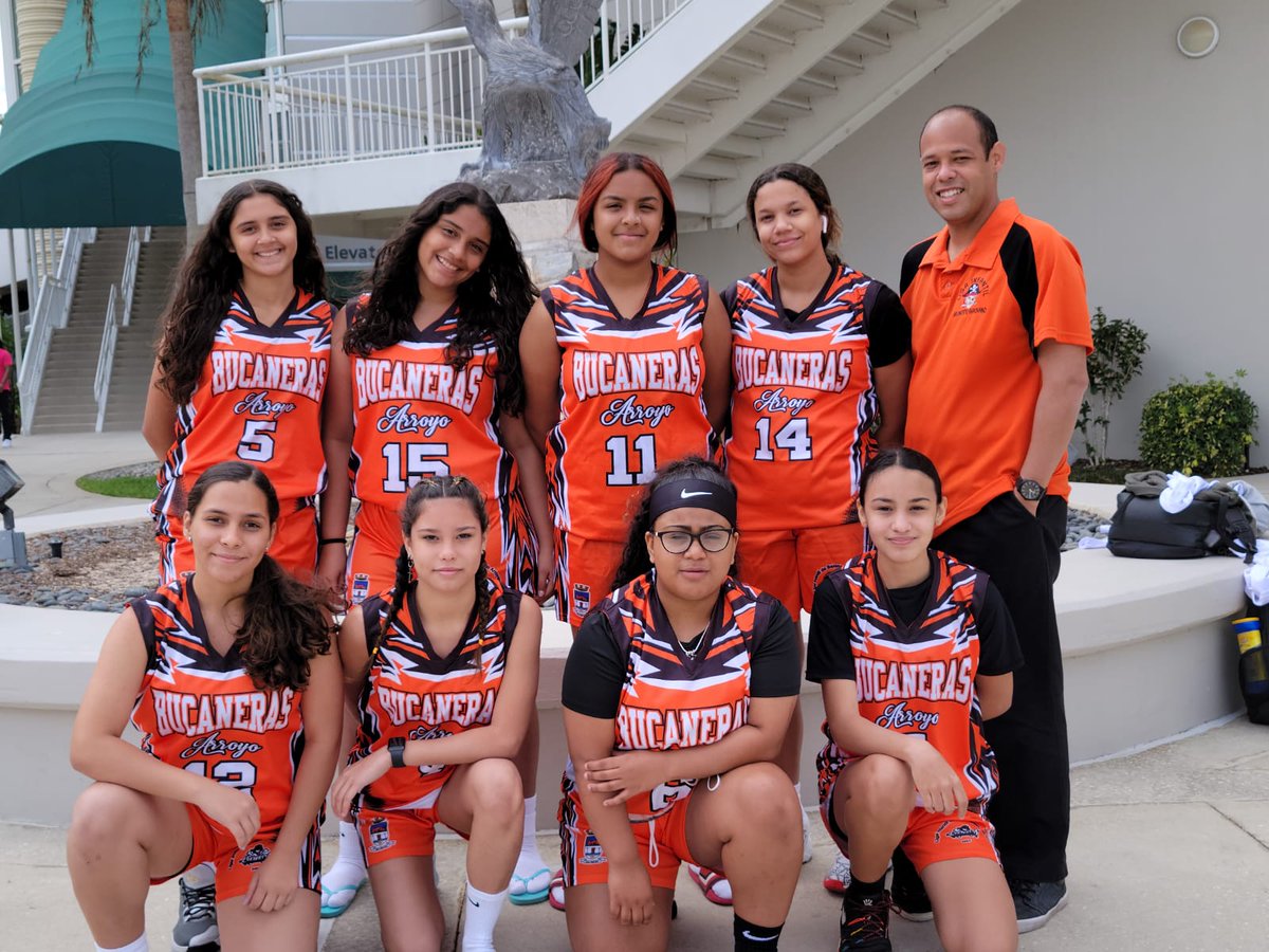 Rafy23's tweet photo. Bucaneras de Arroyo Puerto Rico en #EASTERNCLASSIC @AAU_Basketball https://t.co/KptudEZPqD