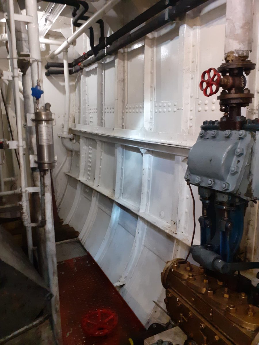 Our wonderful #volunteers have been working very hard this last few days as restrictions allow. Boiler and engine room haven't been cleaned since our dry Dock last year bit it's looking fantastic now. #whenwesailagain @CRTBoating @Mersey_Maritime @NatHistShips @HeritageFundUK