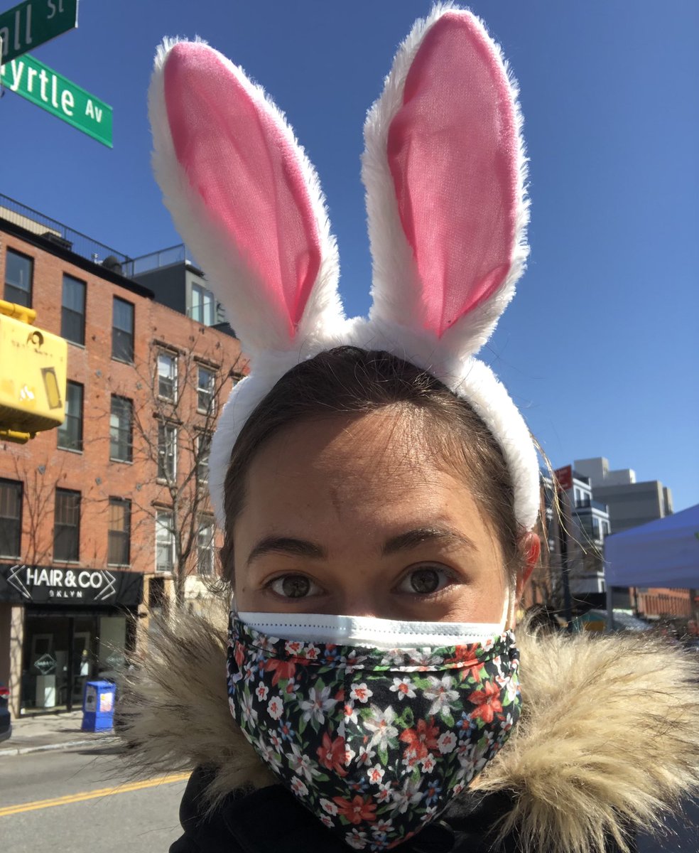 The Easter 🐰 is real (open pic for proof)! 

Hoppy to be at @MyrtleAveBklyn’s Easter Hunt this morning!!