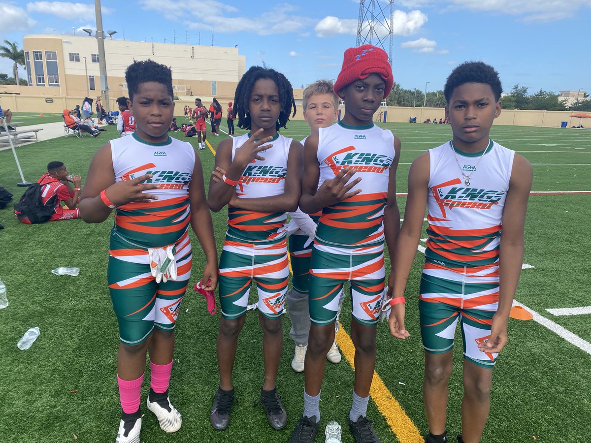 fieldgeneral954's tweet image. Great work today my 10u played 11 an 12 year olds today live the effort an they competed 🙌🏽💪🏽🧱🧱 #FieldGenerals