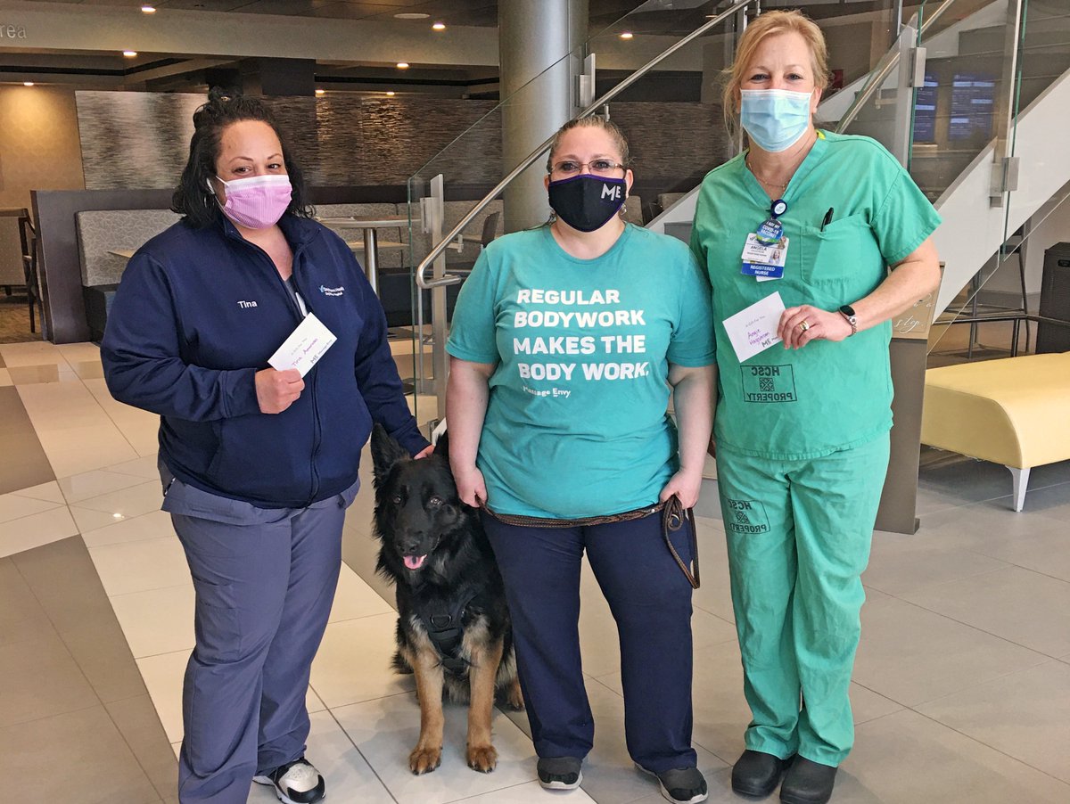 OneVisionDHF's tweet image. Michele from @massagenvy donated 30 gift cards to nurses at Doylestown Hospital. We are grateful for her generosity and relaxing gift! #OneCommunity #GenerosityHeals #DoylestownHealthFoundation