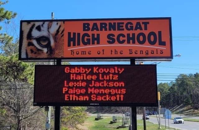 WTG <a href="/gabbykovaly/">Gabby</a> <a href="/LutzHailee/">hailee lutz</a> <a href="/lexiejackson014/">Lexie Jackson</a> <a href="/paigemenegus/">Paige Menegus</a> and Twitterless Ethan!