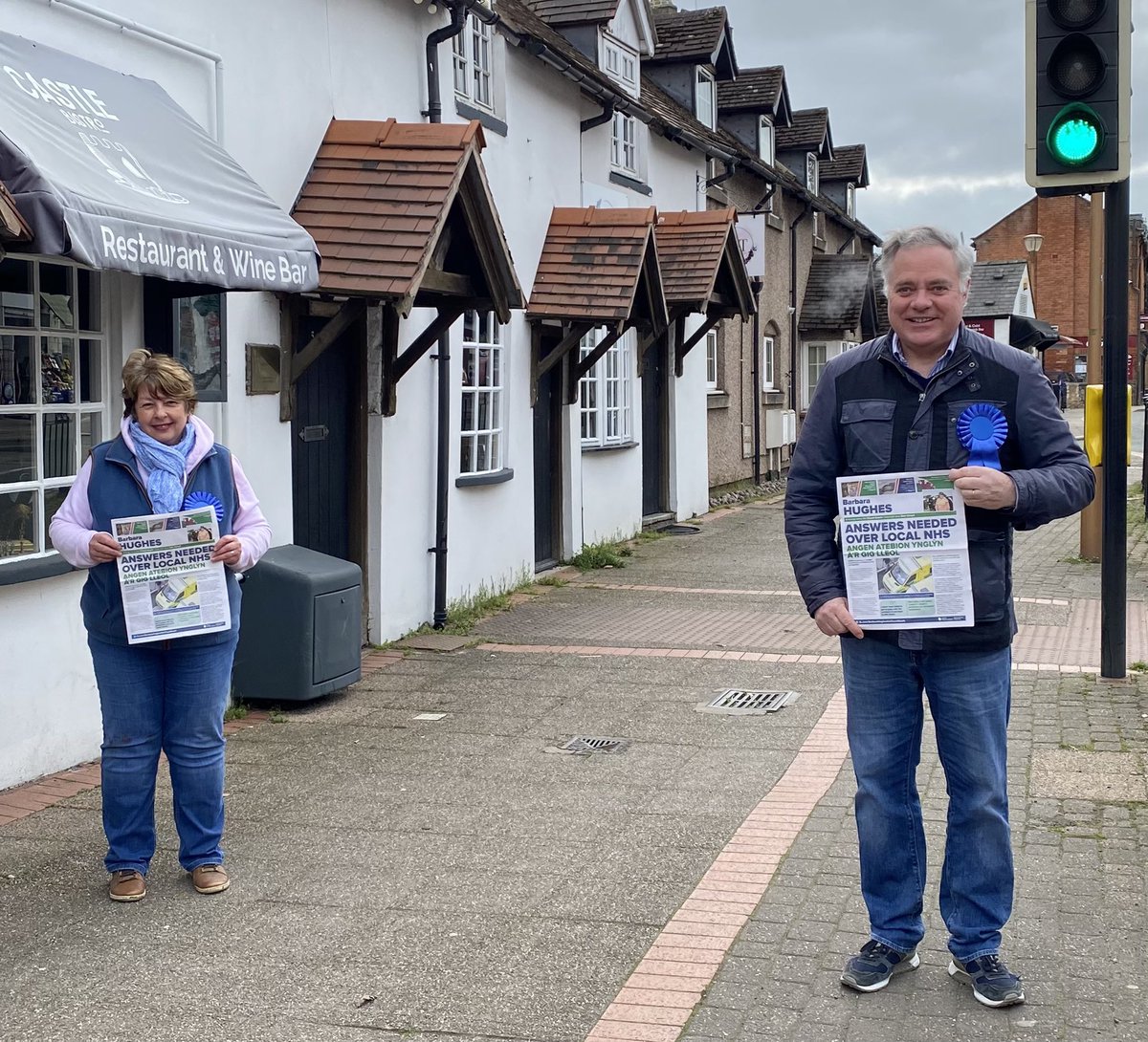 🗞 Great to see so many <a href="/Conservatives/">Conservatives</a> out campaigning 

🗳 The elections on the 6th May will decide who fills your potholes, who empties your bins, who makes your streets safer 

🔵 Only Conservatives have a strong track record of delivering for you so #VoteConservative