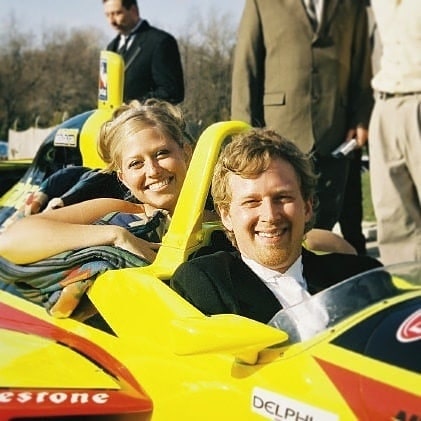 amoshaffner's tweet photo. How it started 💍🏎️💨
How it's going 🌴🥰
Happy 17 years @BeautybyCrystal!
✝️💒
PS - why does she look the same and I don't 🤔
#4321 #HolySaturday #anniversary #marriage #marriedup #when2become1 https://t.co/b0hxMcMzMJ