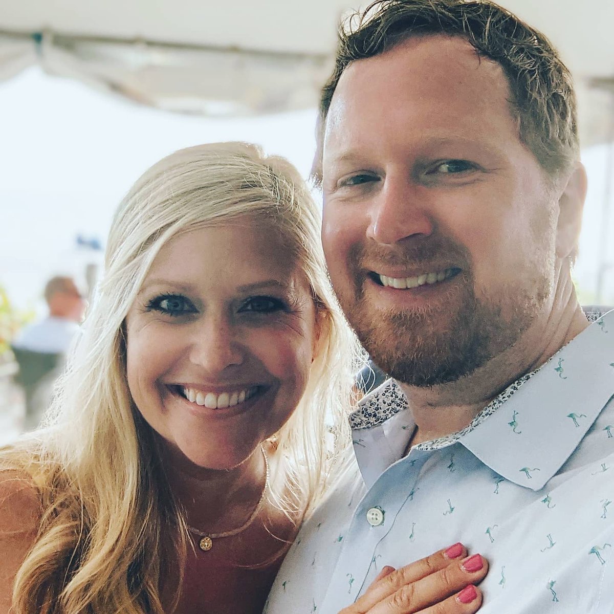 amoshaffner's tweet photo. How it started 💍🏎️💨
How it's going 🌴🥰
Happy 17 years @BeautybyCrystal!
✝️💒
PS - why does she look the same and I don't 🤔
#4321 #HolySaturday #anniversary #marriage #marriedup #when2become1 https://t.co/b0hxMcMzMJ