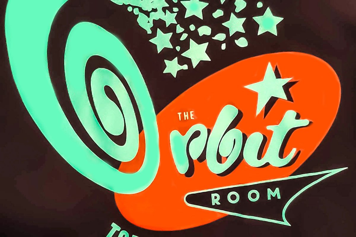 eJazznews (@ejazznews) on Twitter photo A Conversation With ... The Orbit Room's Tim Notter fyimusicnews.ca/articles/2021/… #music #collegestreet #culture <a href="/paulshaffer/">Paul Shaffer</a> <a href="/LMTConnection/">LMT Connection Band</a> <a href="/westendphoenix/">West End Phoenix</a> A Conversation With ... The Orbit Room's Tim Notter fyimusicnews.ca/articles/2021/… #music #collegestreet #culture <a href="/paulshaffer/">Paul Shaffer</a> <a href="/LMTConnection/">LMT Connection Band</a> <a href="/westendphoenix/">West End Phoenix</a>