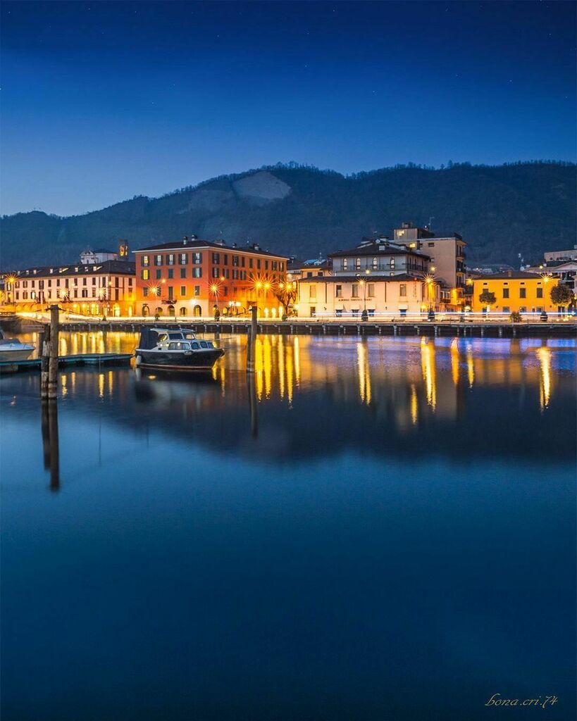 📍 Sarnico
.
.

Foto di @bona.cri.74
.
.
#bergamowalls
#bergamo #lagodiseo #riversandlakesofitaly #yallerslombardia #lombardia #igpic_lombardia #igersbergamo #volgolombardia #vivobergamo #phoenix_italy #italiainunoscatto #cartoline_italiane #lago #ise… instagr.am/p/CNNh7wAHX64/