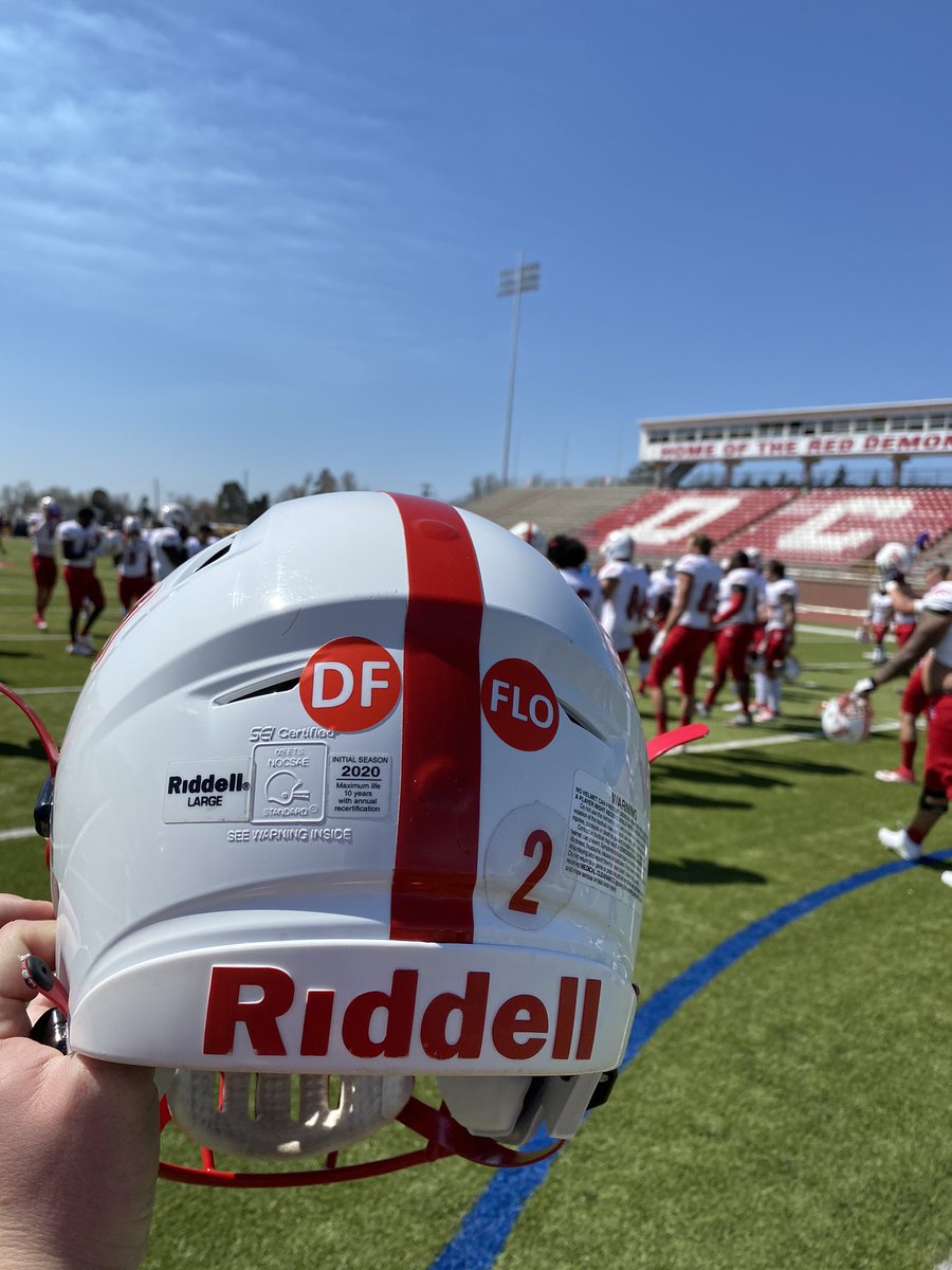 Coffeyville Community College- Alumni and Friends (@coffeyvillef) on Twitter photo Thank you <a href="/JamieSumner/">Jamie Sumner</a> for the helmet stickers that are on the Ravens helmets honoring Coach Dick Foster and Aaron Flores. They look great! Go Ravens beat Dodge!
#OnceARaven #DF #Flo Thank you <a href="/JamieSumner/">Jamie Sumner</a> for the helmet stickers that are on the Ravens helmets honoring Coach Dick Foster and Aaron Flores. They look great! Go Ravens beat Dodge!
#OnceARaven #DF #Flo