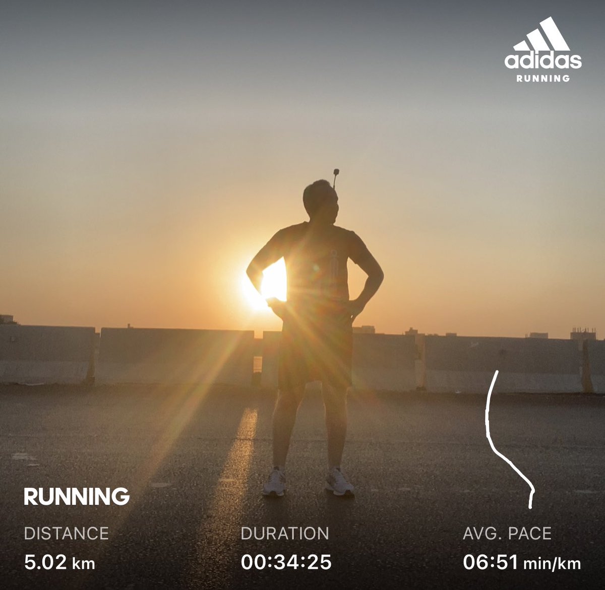 ahmedmarof's tweet photo. #RunningThroughHistory
5K #Run at #Sunset
In the day of #ThePharaohsGoldenParade
#HIENERGYRUNEG
#NMEC #Mummies #Egypt #Civilization #AncientEgypt https://t.co/1xNAirNnkf