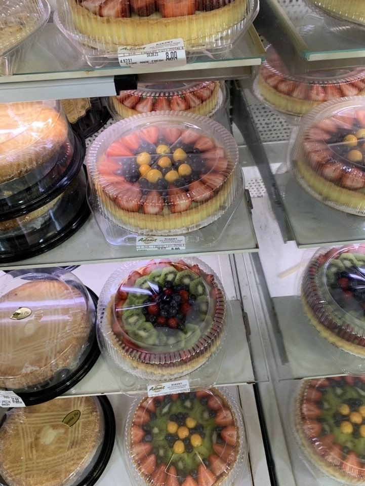 AdamsMarkets's tweet photo. Our #StoreMade Fruit Tarts are all the rage this year!  Brandon in #Watertown had to take over after our store manager, Kenny, tried to make his own though. 😆 😂  What a jokester!
#HeTried
#IDontKnowAboutAForEffort
#LeaveItToTheExperts https://t.co/9Vfpo84yuH