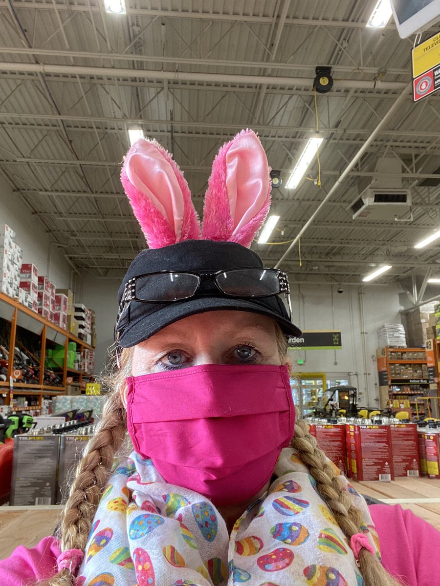 2216 had an awesome time with handing out kids workshop kits.