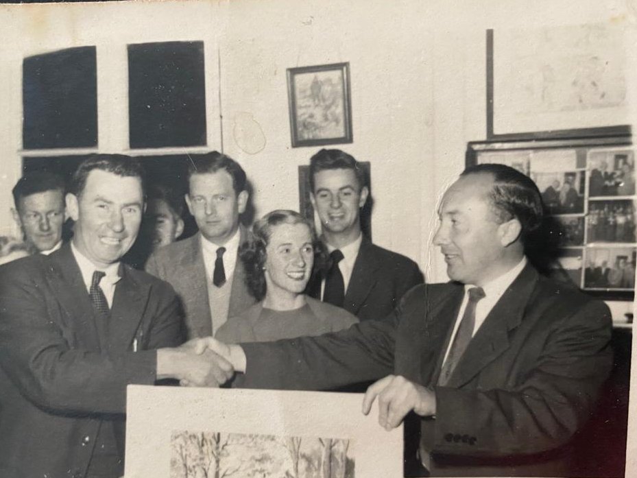 Kenmare Golf Club (@kenmaregolf) on Twitter photo Packie Hanley won First Presidents Prize 24/5/1954.
Maura Foley, #ShelburneLodge, named her #Kenmare restaurant Packies after her uncle. Dr Vincent & Margaret Keane presenting are the grandparents of TV presenter
<a href="/gokathrynthomas/">Kathryn Thomas</a>
#familyconnections #golffamily #golflife Packie Hanley won First Presidents Prize 24/5/1954.
Maura Foley, #ShelburneLodge, named her #Kenmare restaurant Packies after her uncle. Dr Vincent & Margaret Keane presenting are the grandparents of TV presenter
<a href="/gokathrynthomas/">Kathryn Thomas</a>
#familyconnections #golffamily #golflife