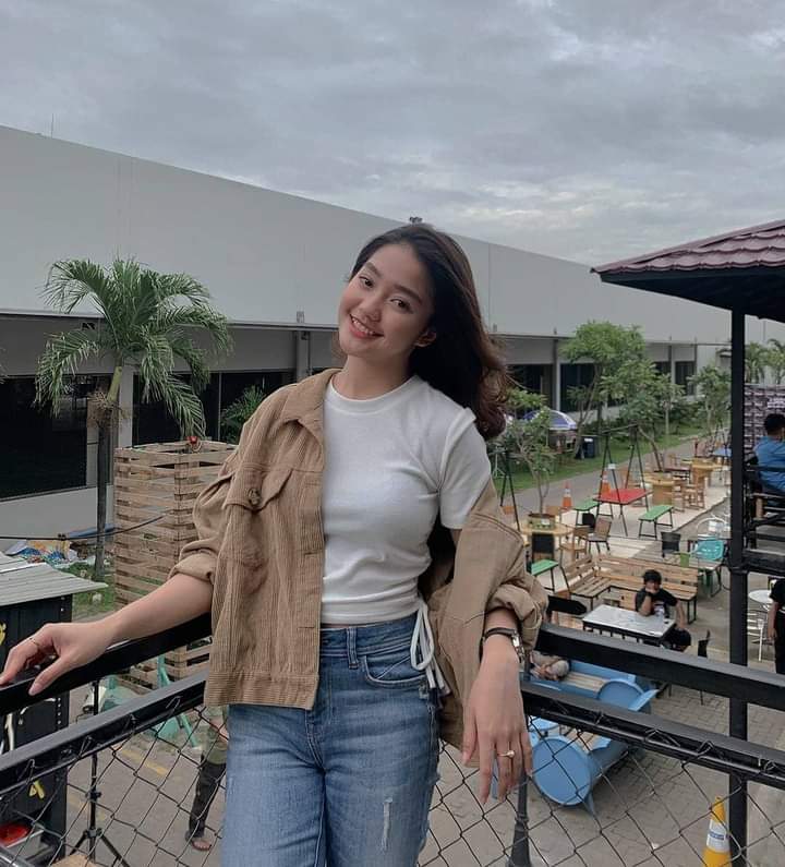 Chikakiku__'s tweet photo. #agnation  #fotoprofilbaru #covid19 #dirumahaja #mutualankuy #mufc #malamjumat #ItsOkayToNotBeOkay https://t.co/K2duh9aoGl