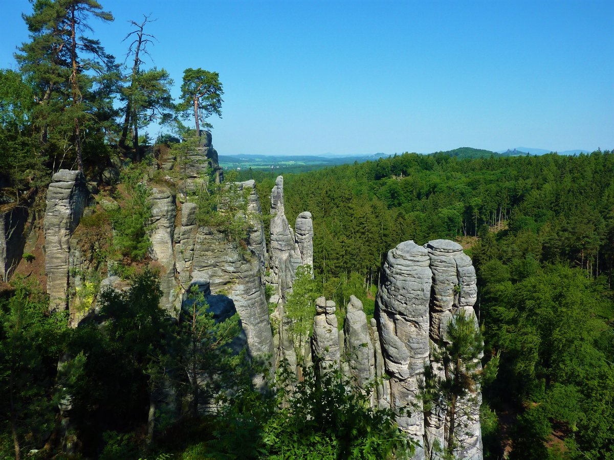 Bohemian Paradise pragueactive.cz/tours/bohemian…