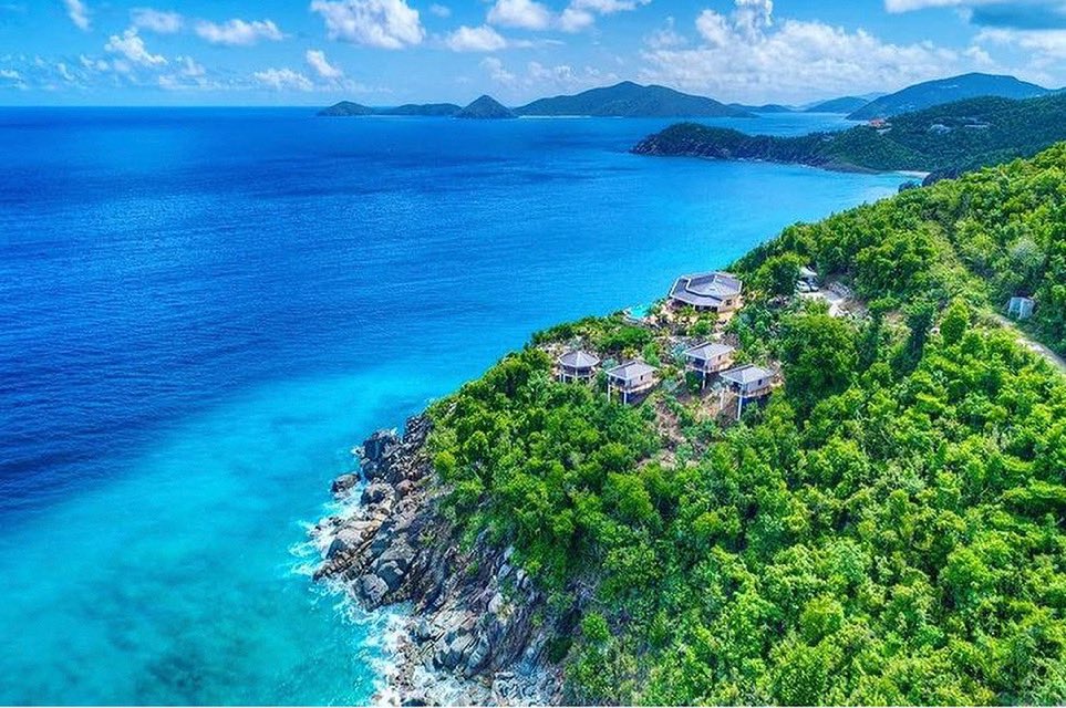 Our BVI Paradise offers you impeccable views from every angle 😍❤️🇻🇬 #BVI #BVILove #BritishVirginIsland #Paradise #easter  IG 📷 myall.residence.us