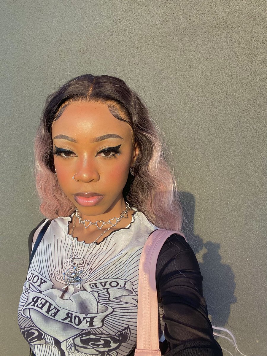 virtualxdoll's tweet photo. ⚔️🤍⚔️ https://t.co/G3QTOzlKD1