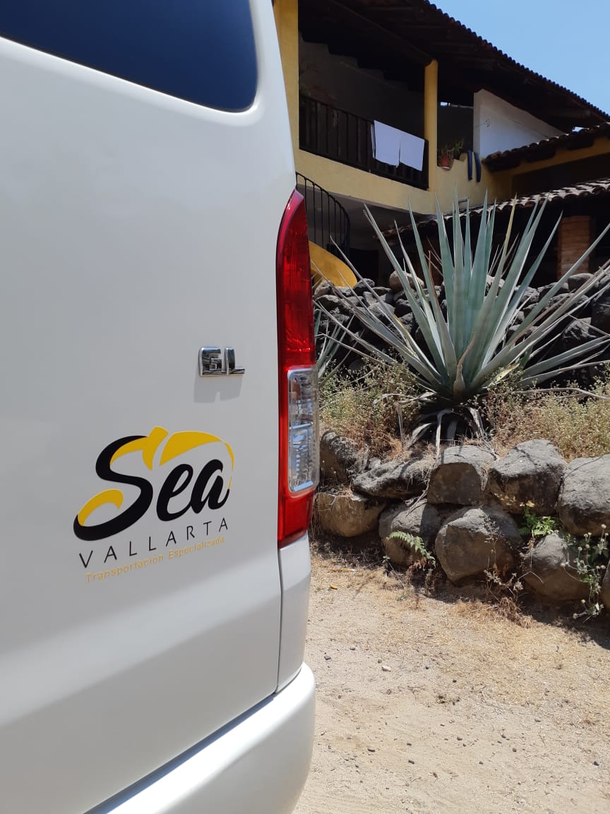 SeaTranspo's tweet photo. Ready for the tequila tour?

¿Listos para el tour de tequila?

#seavallarta #cityandtequilatour #helpingtouristscreatememories https://t.co/JJW8xbISxC