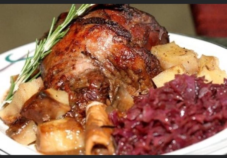 Lucreziacafe's tweet photo. Shank it up!
Braised lamb shank with red cabbage and roasted potatoes. #lambshank #easter https://t.co/lxZpzrpm0d