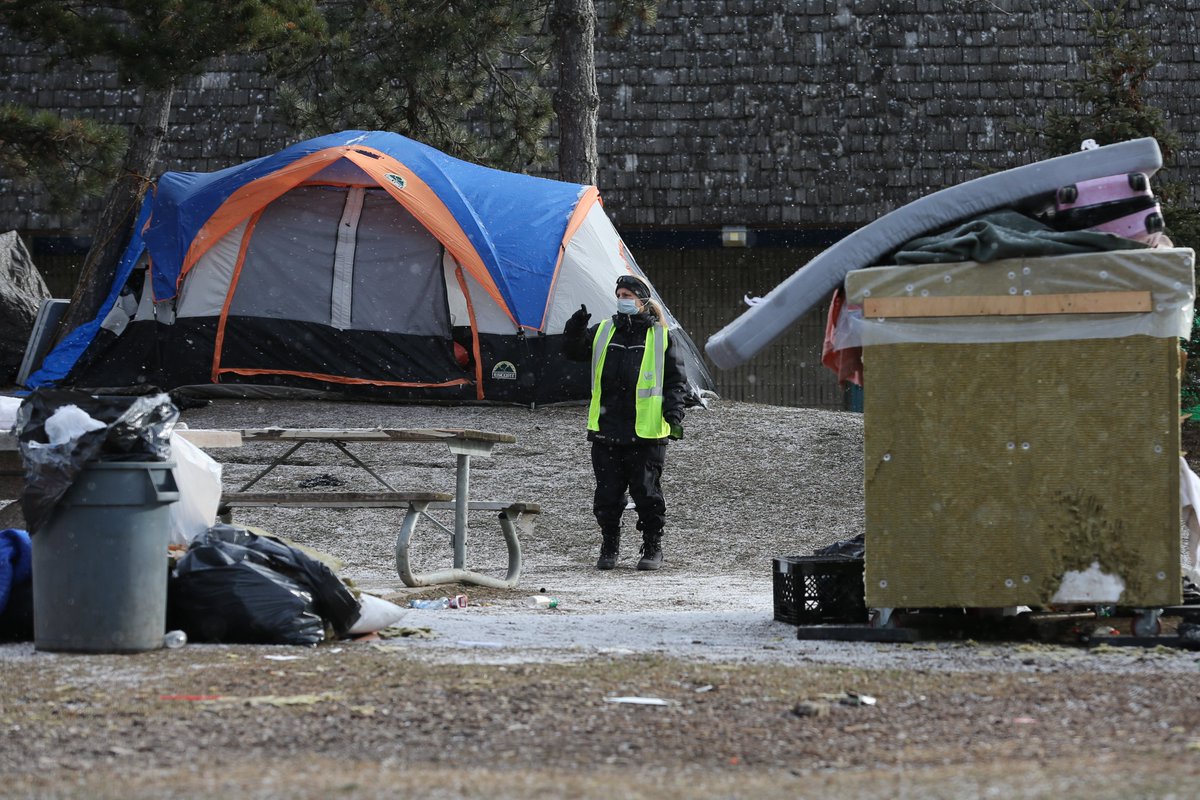 TorontoStar's tweet photo. "The problem here is that evictions focus on addressing the visible signs of homelessness — tents and belongings — rather than the needs and lived experiences of the people whose existence they aim to regulate," they write. 
https://t.co/10yv1c34vD https://t.co/QdO1kShqpk