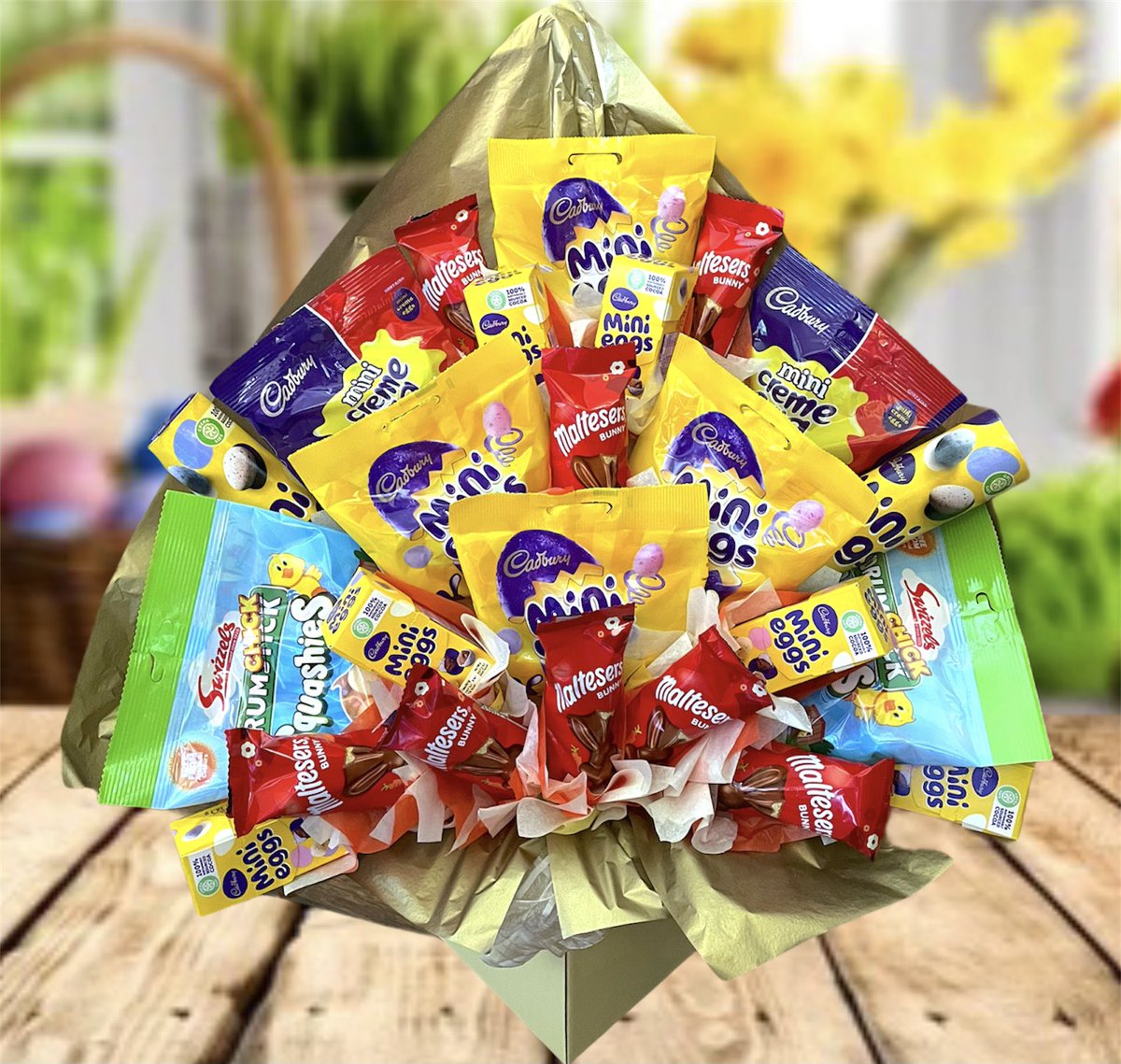 Final touches have been made to tomorrow morning’s deliveries, so the Easter Bunny is ready to pick up and go! 🐰🐣💐 #Easter #Easter2021 #EasterBunny #chocolate #giftideas #BetterThanAnEgg #SmallBiz