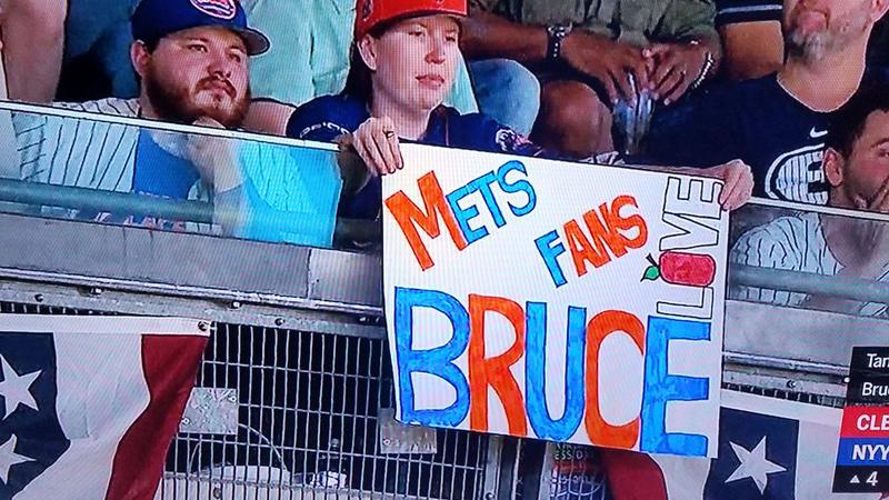Happy birthday, Jay Bruce. 
