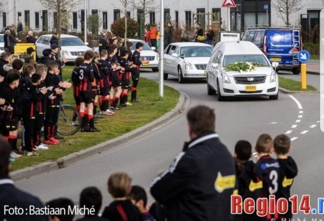 Voor Bibian. Haar motto: Volg je hart. Doe wat je leuk vindt. Geniet. Verzamel herinneringen. Wees lief.