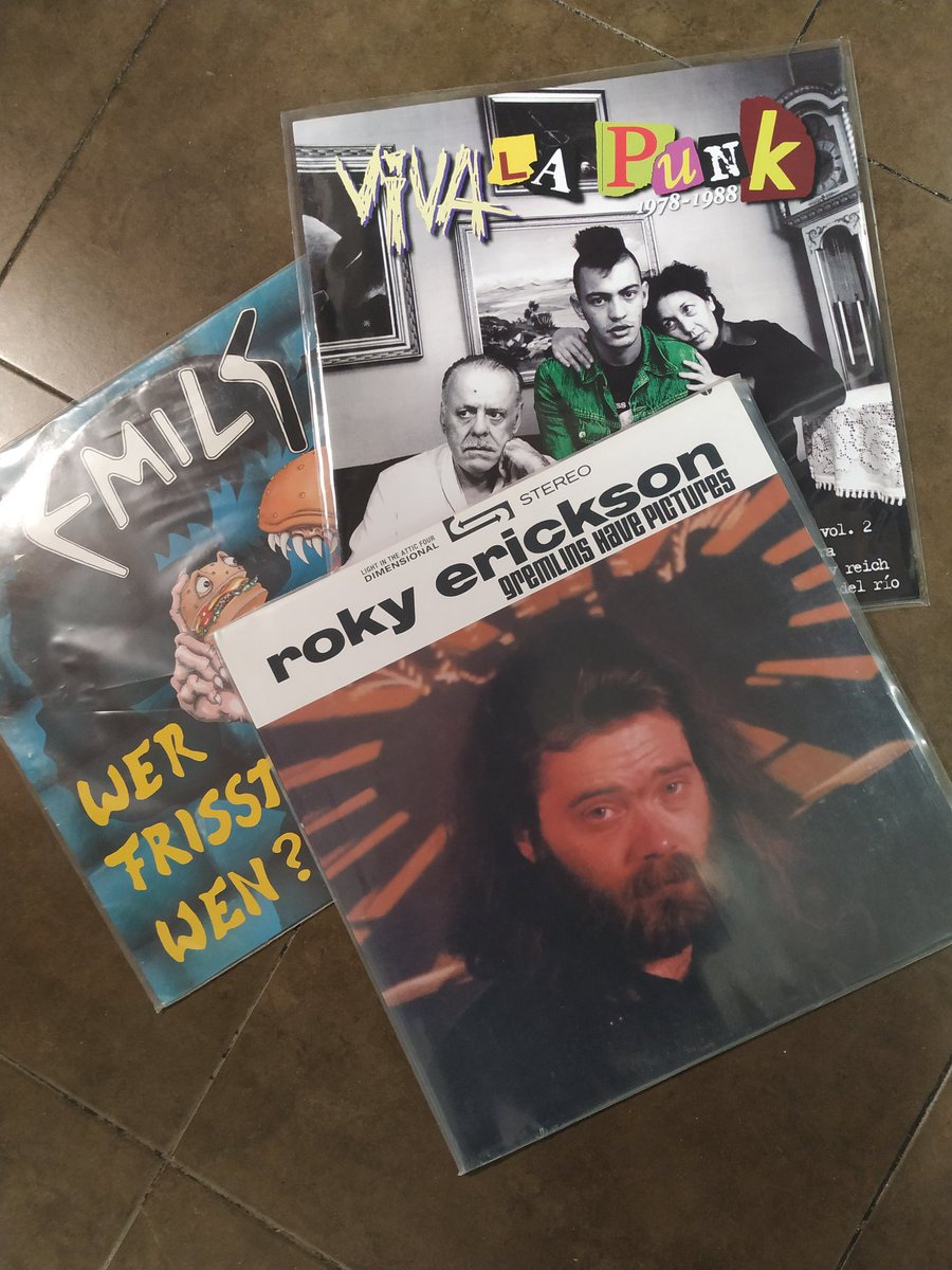 IkerBarandiara's tweet photo. Kontsumitu kultura beranduegi izan aurretik! @vinylora #vivalapunk #emils #rockyerickson #amazonfanhemendik https://t.co/D4HGl44fUr