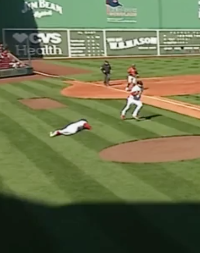 Very Baseball Moments tweet media