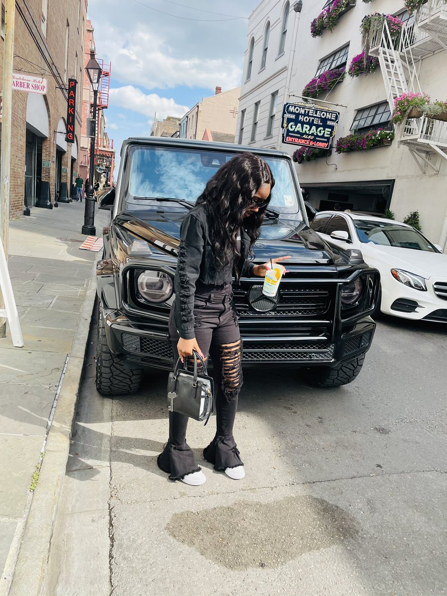 Shemera8's tweet photo. swipe for deets ♠️ https://t.co/IR984o9DgL