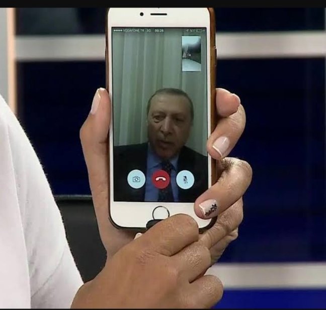 Bir “alo“ de, çıkmazsak gençliğimiz solsun. :)))

TOPUNUZ GELİN! 
#HaddiniziBilin
#hodrimeydan