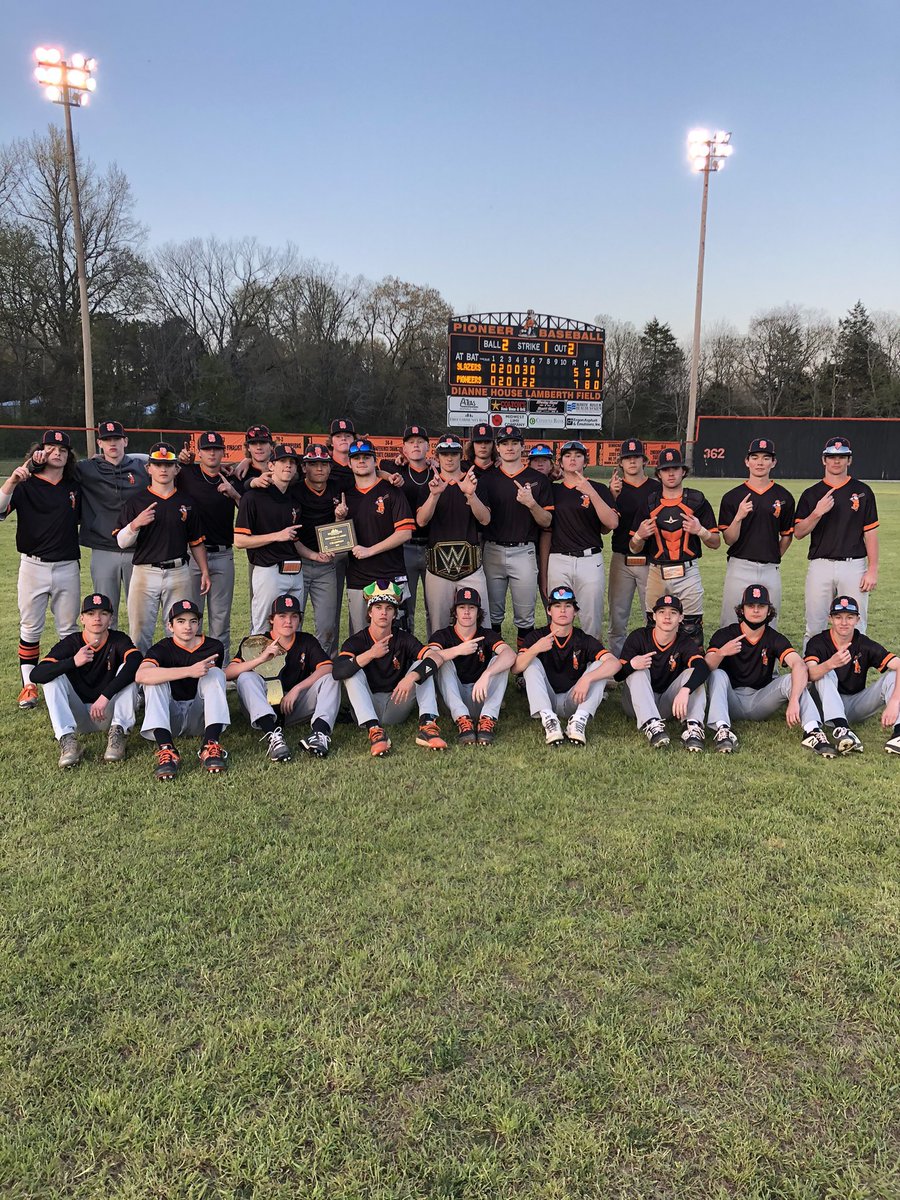 ARBCA_Online's tweet photo. Congrats to the @DiamondPioneers on winning the First Community Bank Tournament! @nickwatson1517 https://t.co/Fz9Unjwcpb