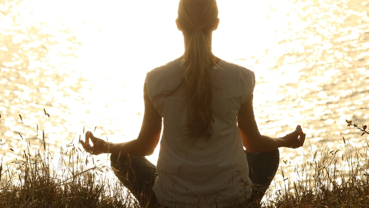 YogaVision's tweet photo. In today's world, we are all so focused on the external, that we tend to forget to work on our internal. The yoga poses and breathing techniques I'm showing in this video will strengthen your core, and increase your focus and concentration. https://t.co/LyJIVNuOPQ

#strength https://t.co/yvWQJ9lSh2